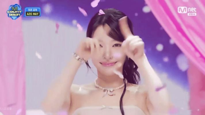 A2OMAY首个韩国打歌舞台A2OMAY中国女团韩国打歌实打实全开麦加持，用硬实