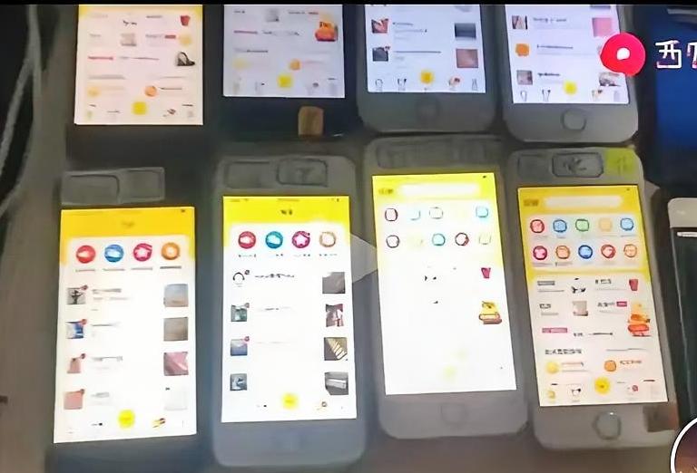 这位友友为了刷金币薅羊毛也真是拼了，配了八部手机，这样刷金币看的眼不花吗？