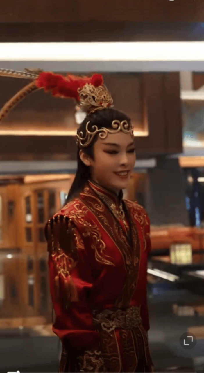 上一秒：想亲死[抱一抱] 下一秒：想被亲死[awsl]就是被陈丽君反差感狠狠拿捏