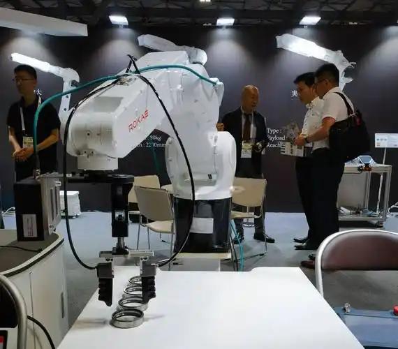 信号强烈，20家企业排队上市，超3亿资金入场具身智能成新国运..
 
2026年