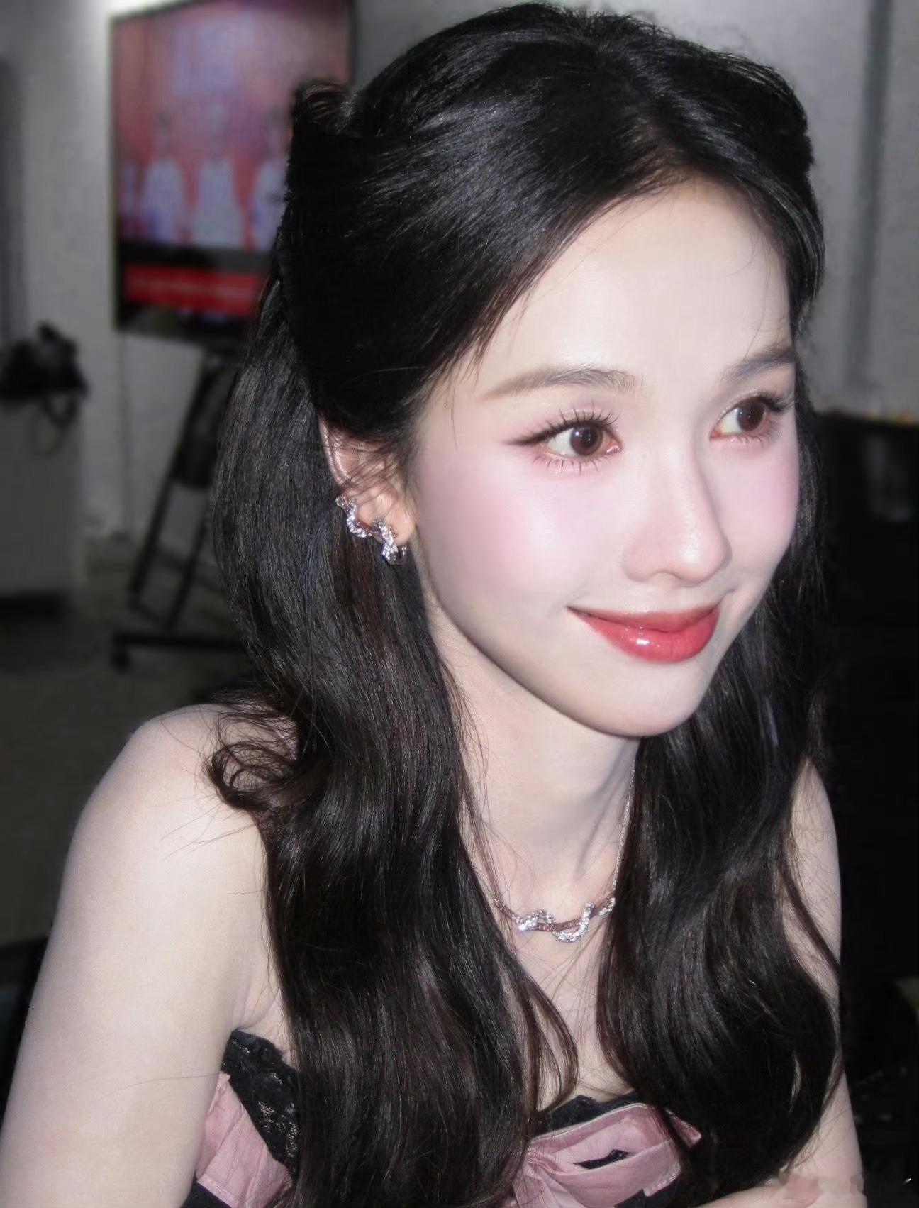 一些女明星怼脸ccd镜头… 