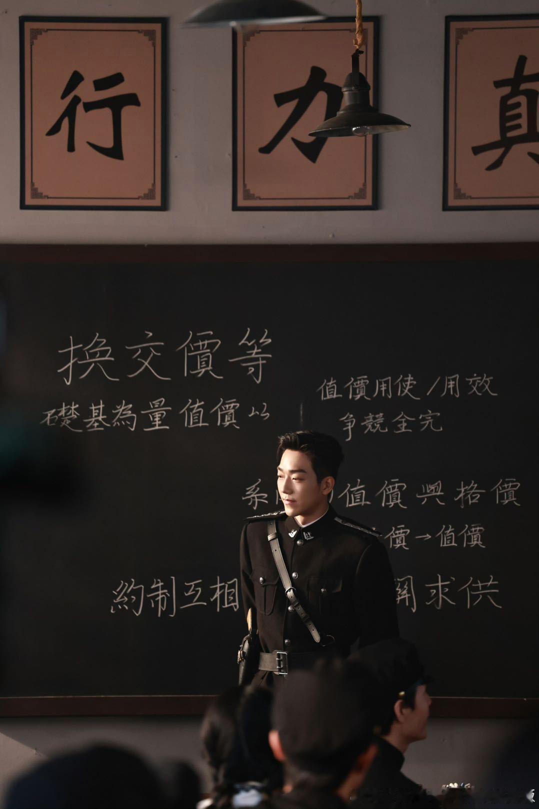 马思超元鸿做的比说的多马思超兜底型挚友含金量 从来不会说华丽的宽慰话语，只会默默