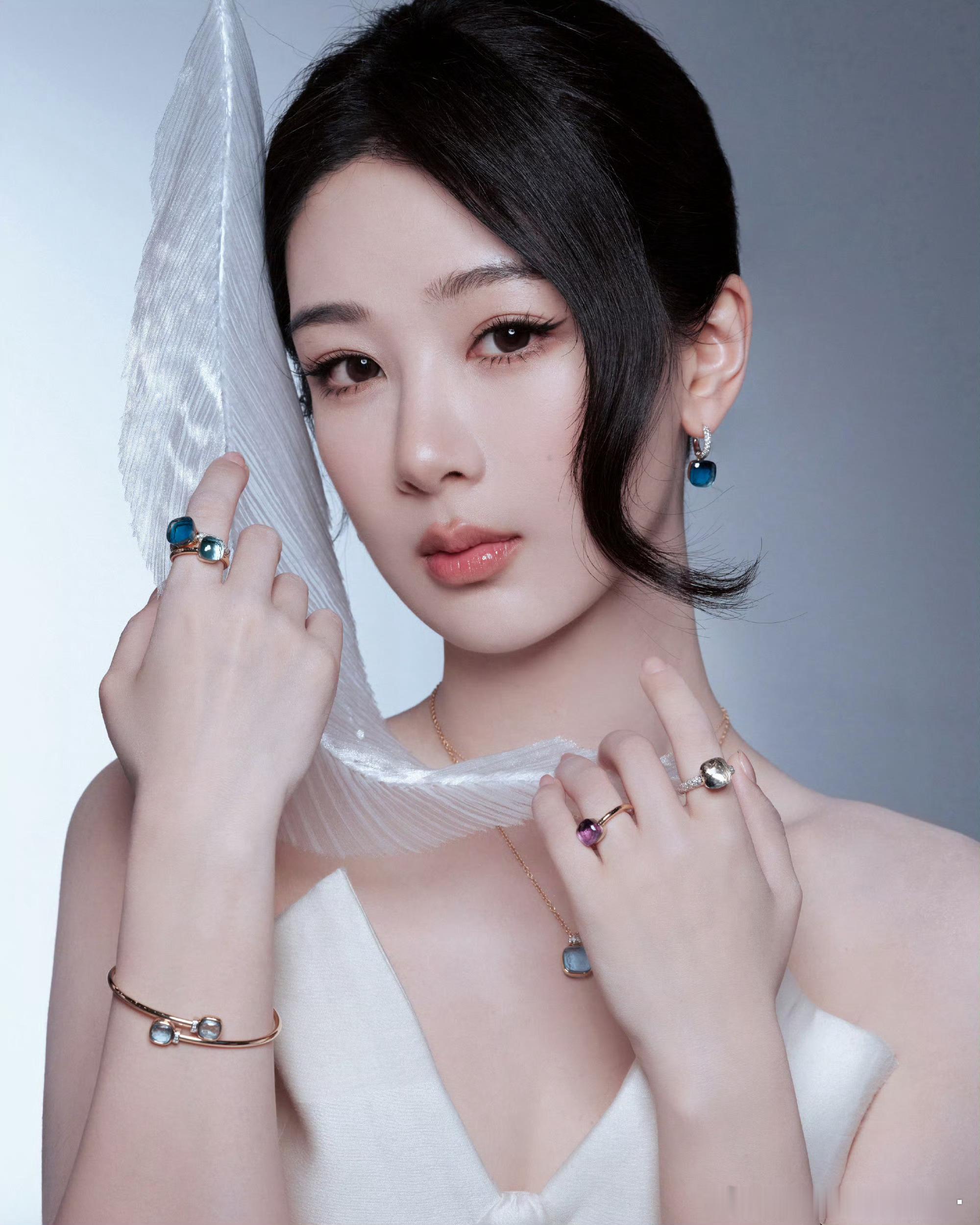 杨紫玉兰花开君再来 yz杨紫董竹君 当风不再追云，当冰不再化水，当火不再炽热，当