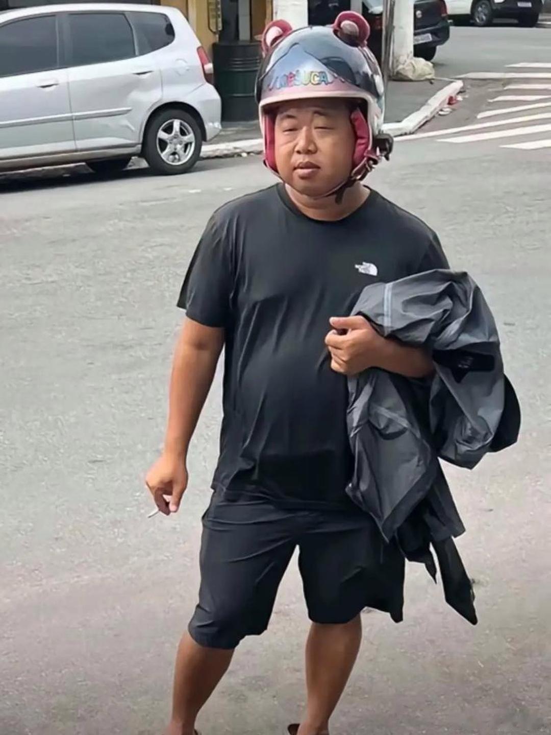 我大使馆回应蓝战非被胁迫转账 中国驻南非大使馆回应网红大V蓝战非在南非开普敦五星