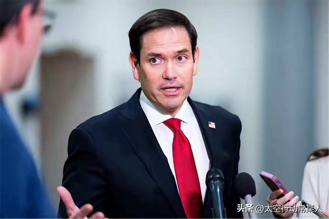 刚过完国庆，美国国务卿这声“祝福”，怎么听着有点不对劲？
 
家人们，国庆假期刚