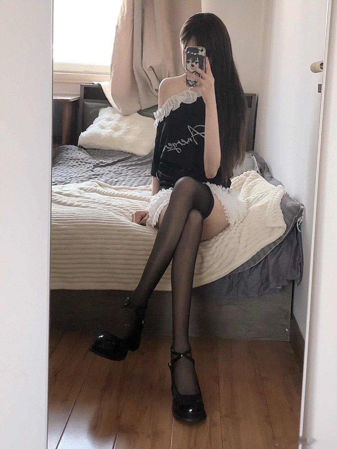 爱我就要忘掉全世界所有女孩 ​​​
