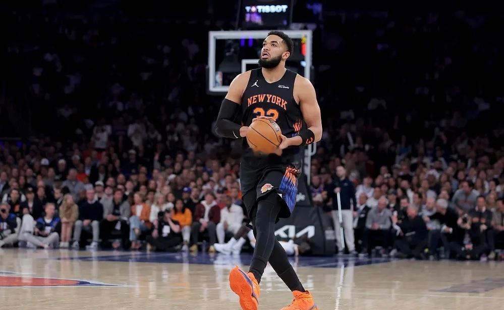 5月9日讯 NBA季后赛尼克斯队客场以108-94战胜76人，大比分3-0领先。