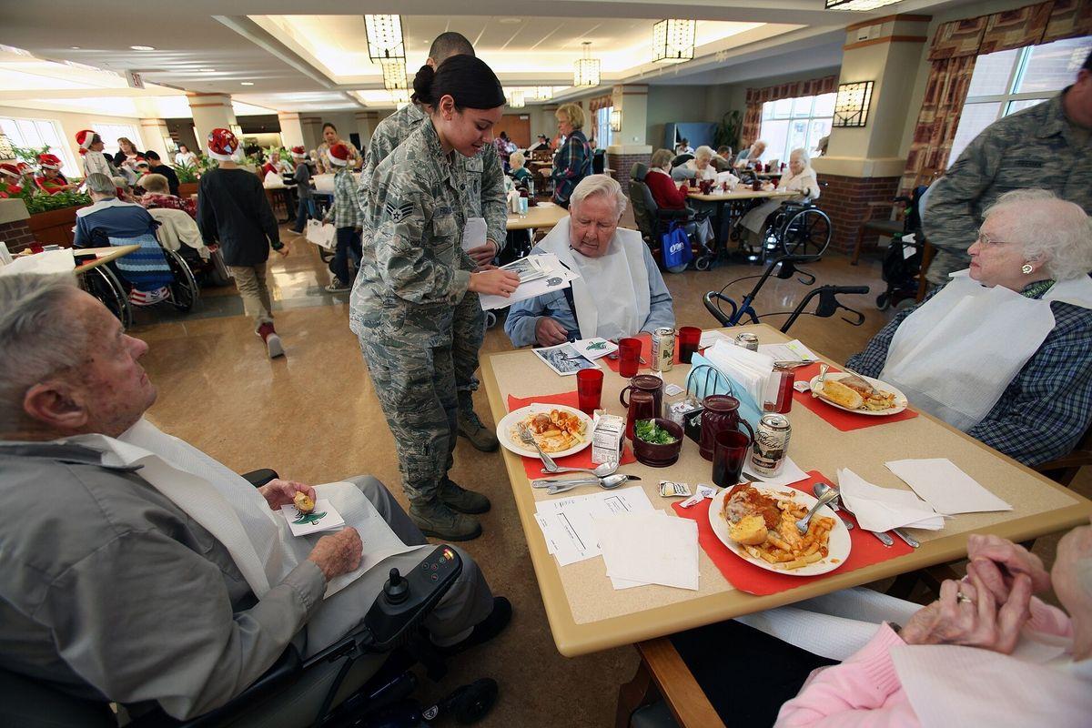 终于有人站出来了！中国人民公安大学李玫瑾教授建议：凡是扶老人被要求赔偿的，都应该