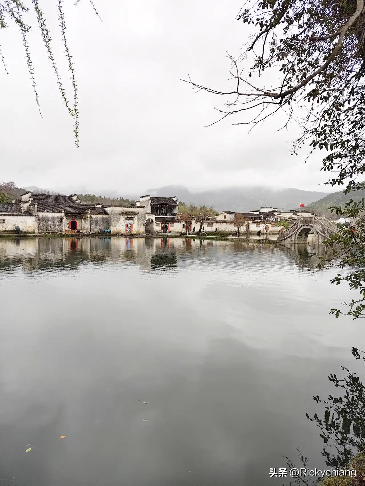 今年春天最想实现的心愿身体健康，家庭幸福，心想事成！