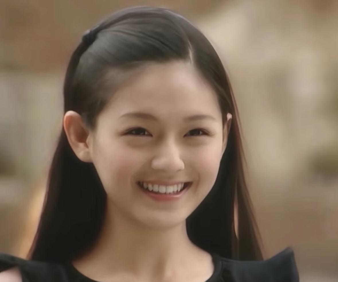 具俊晔现在尴尬了吧？
本来老婆有机会救回来的，没想到在大S的固执下，离世并留下一