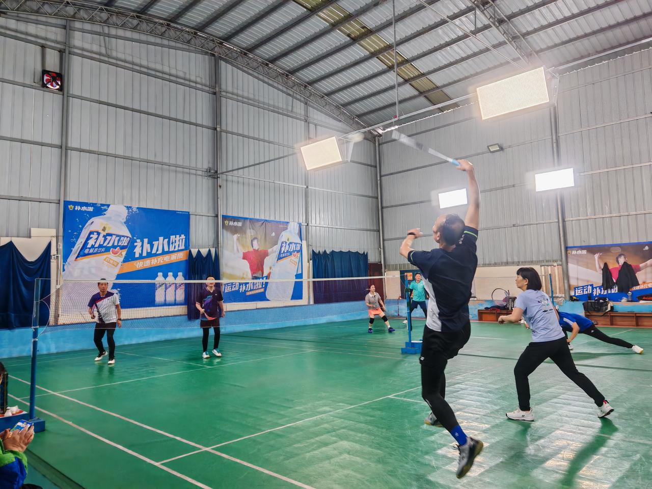 又是一个周末早场，愉快的早晨，坚持就是最好！