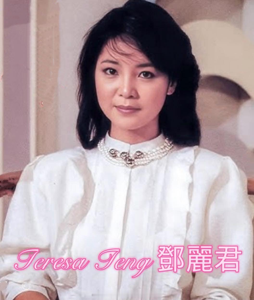 1983年10月，邓丽君从美国飞抵新加坡途中，特地途经香港，并登上TVB节目宣传