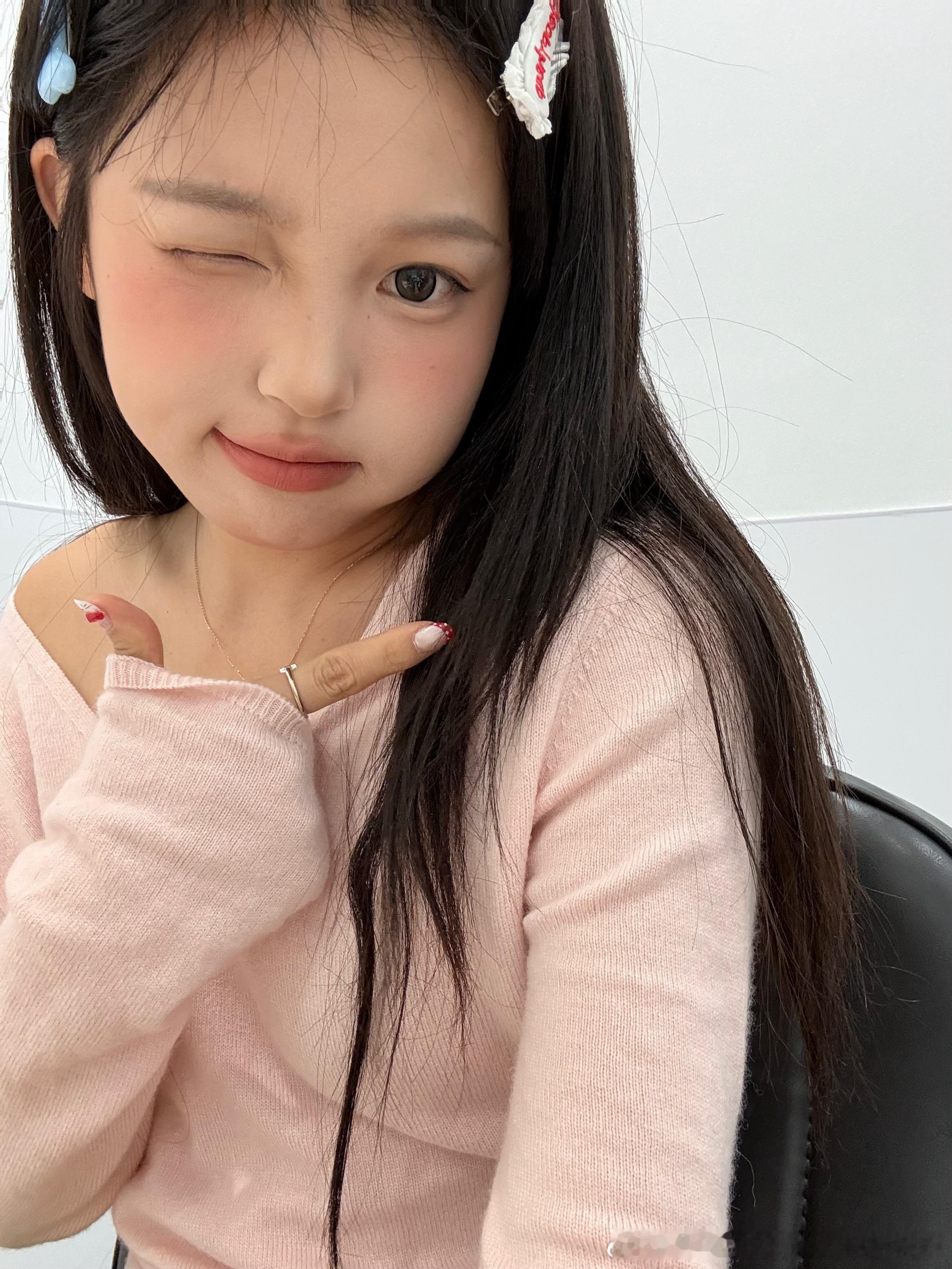这两个人有关系吗 ​​​