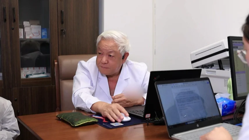 卵巢早衰，是阴液的源头被毁了，调过来就好不用一直吃药
从医近40年，经手治疗了无...