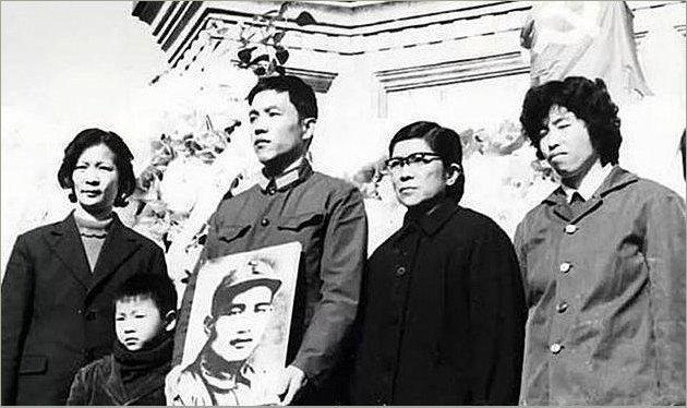 1948年2月，福建宁德的大山里，一位身经百战的革命干部与队伍失散后，就此失去了