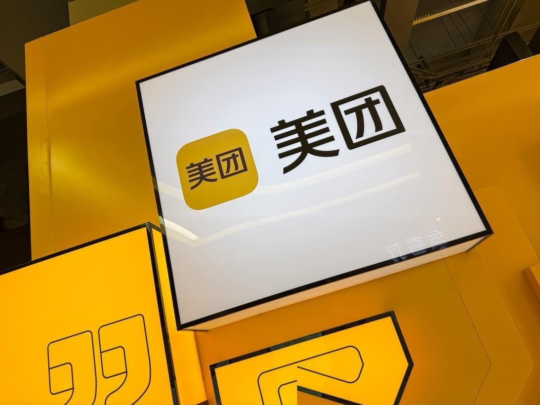 外卖这池子死水，终于有人准备来掀桌子了。圈子里都在疯传，一个叫李明昊的前华为程序