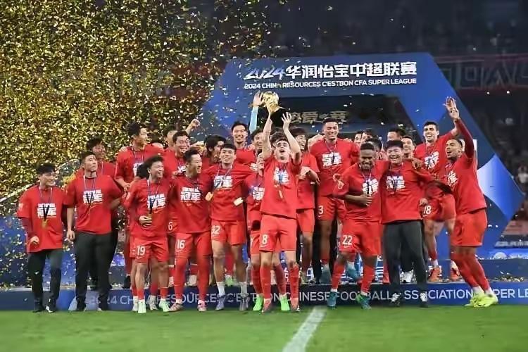 上海海港的中超冠军和北京国安的足协杯冠军哪个含金量高一些？
两者都有一个共同点！