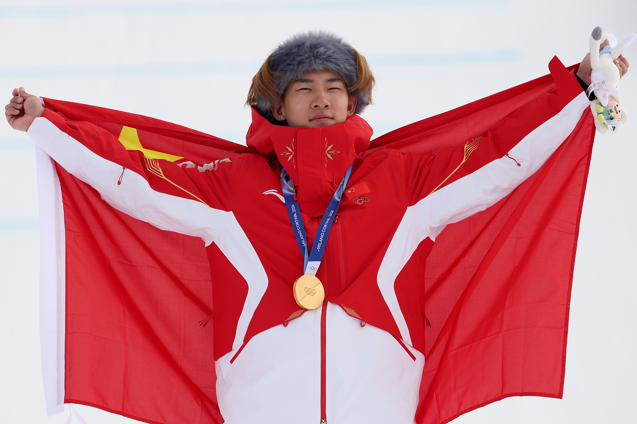 苏翊鸣的第二枚奥运金牌苏翊鸣金牌 国际滑雪联合会主席Johan Eliasch表