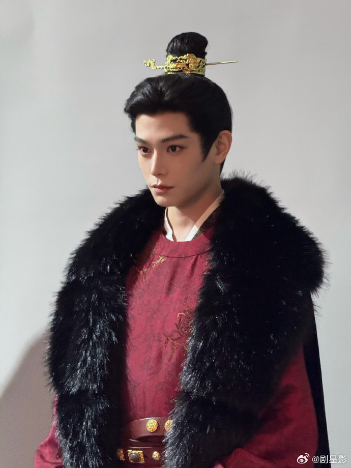 丁禹兮古装wink丁禹兮司宫令文臣武将造型丁禹兮司宫令这个大事很妙啊，文臣武将造