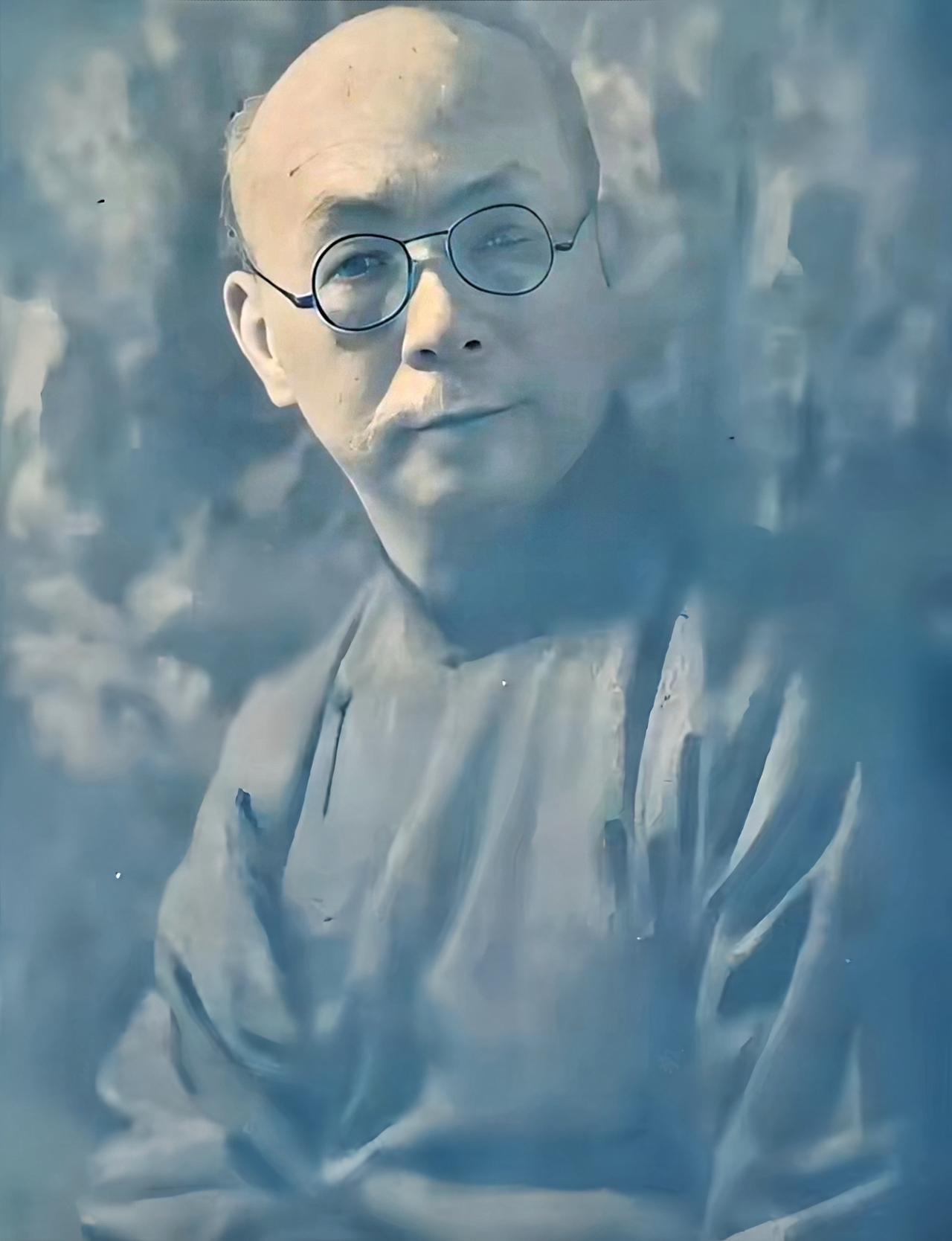中国最大汉奸是谁？远比汪精卫更加可恨。若是无他，日本连中国大门都进不了。
 
1