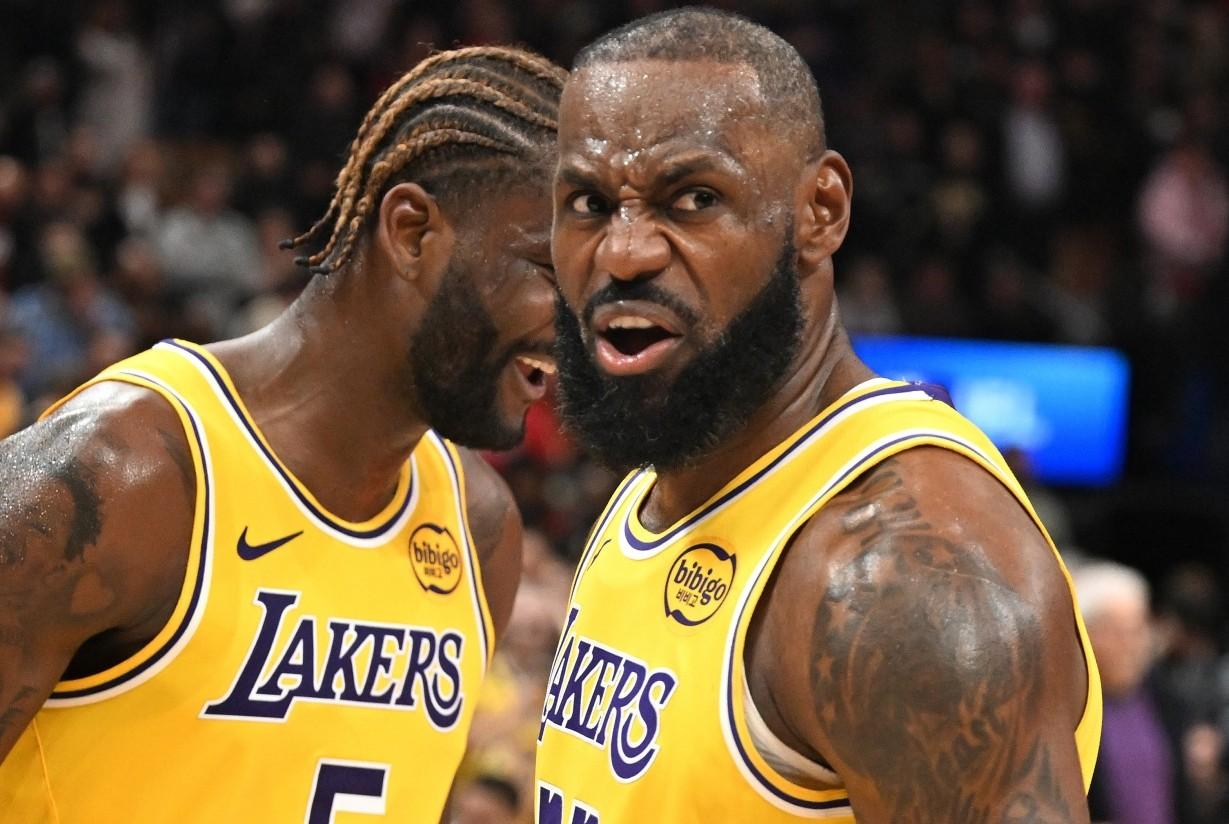 湖人这是要内讧了！随着今天NBA圣诞大战，湖人在自己得主场惨负火箭，遭遇三连败，