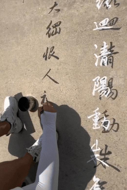 “终于火到央视了！” 河南周口，一名男子酷暑时节闲来无事，不上班、不居家吹凉，反