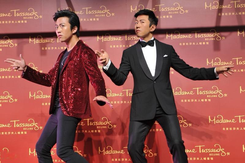 邓超这转变，真像从魔丸变成灵珠。早期他在《少年天子》里，把顺治帝的叛逆、张狂诠释