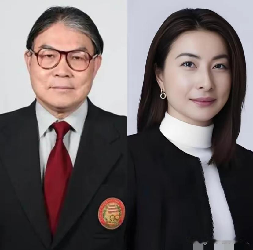 79岁的霍震霆自曝， 每周都要去儿子家蹭饭， 不为别的，就是为了看 孙子和孙女，