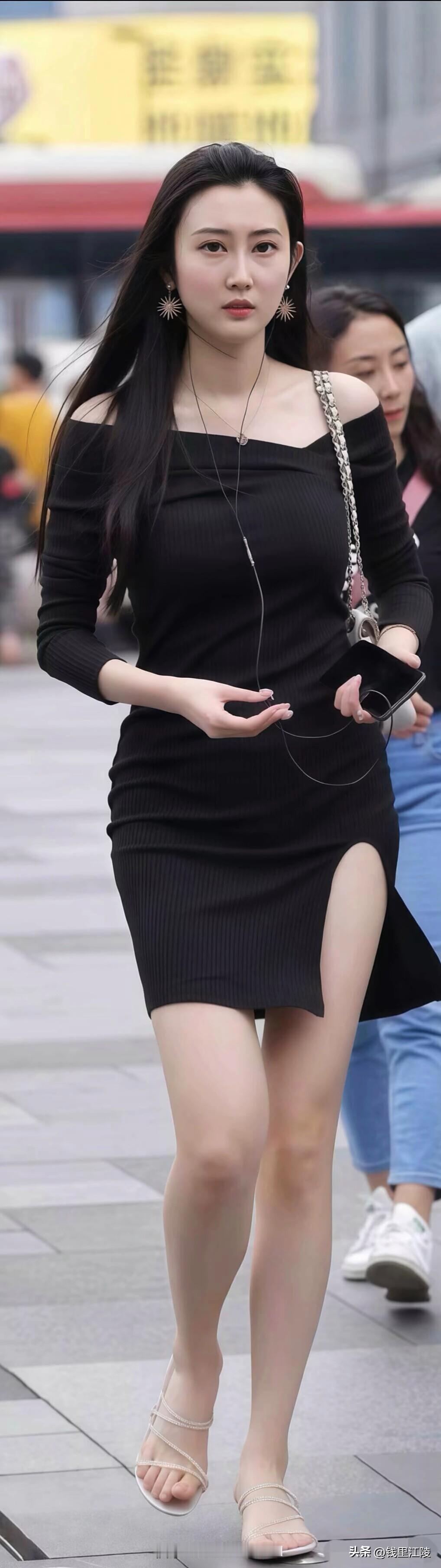 身材高挑