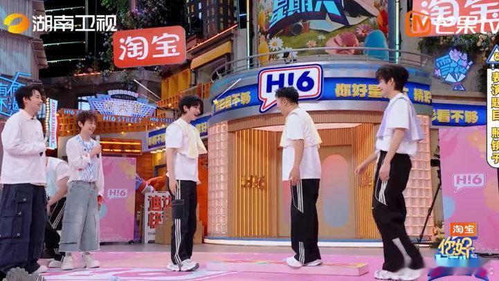 丁程鑫有点表演天赋在身上的 你好星期六 绝绝子！表演赛上丁程鑫给杨迪当“镜中人”