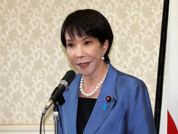 威慑弹压还不够火候，必须让高市早苗有“切腹之痛”。

中国对高市早苗错误言论的反