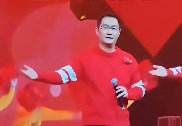 马化腾在腾讯年会上表示，微信是腾讯目前日活、整个生态最强壮的平台，但已经有12年