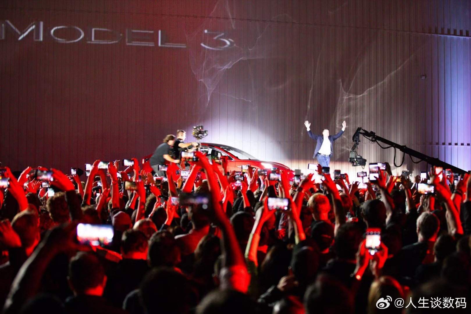 时间过得真快，特斯拉Model 3都发布10年了，大家的小三还好么？特斯拉庆祝m