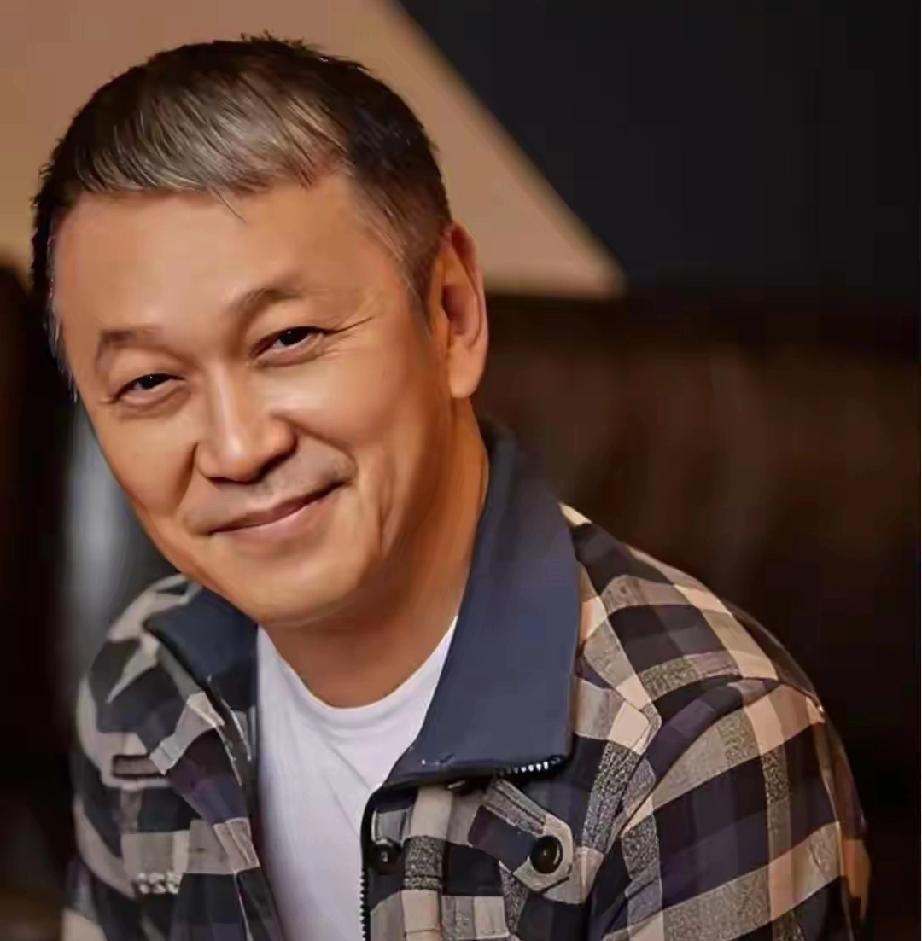 炸场！陈德森筹拍回归30周年献礼片，半个港圈巨星集结，网友：港版复联
 
   