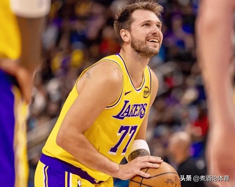 湖人 vs 雷霆：接下来将迎来两场关键对决，我预测一下。

第一场（湖人主场）：