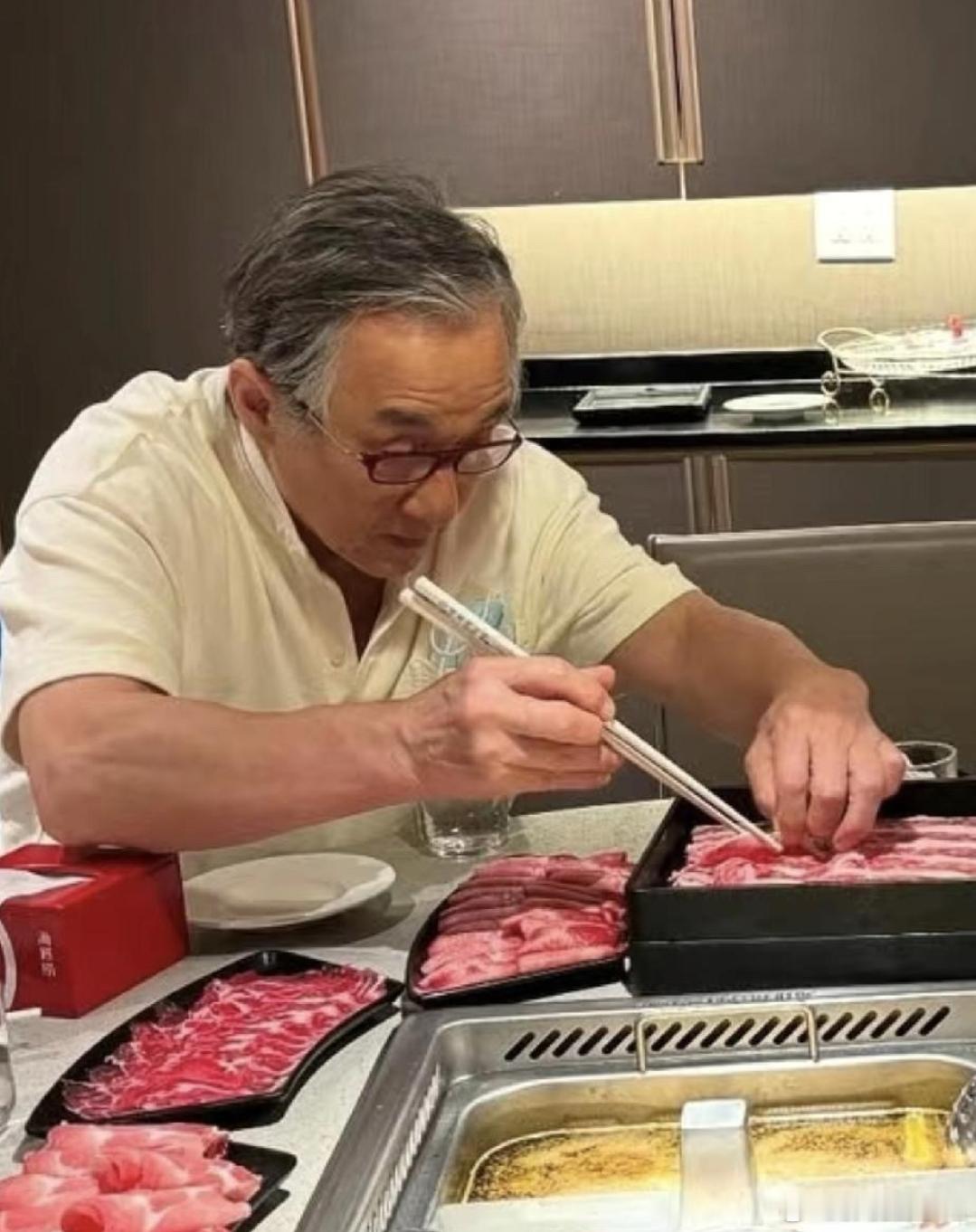 有钱也挡不住岁月的痕迹 ​​​