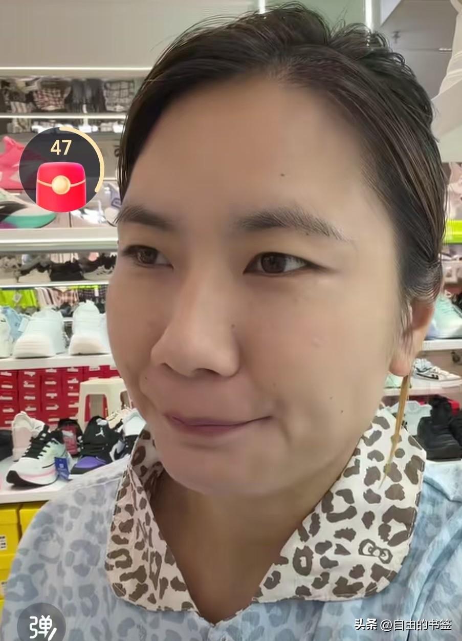 小娜的女儿让鸽子替她养猫
        婚姻生活，冷暖自知。之前小娜没有离婚的