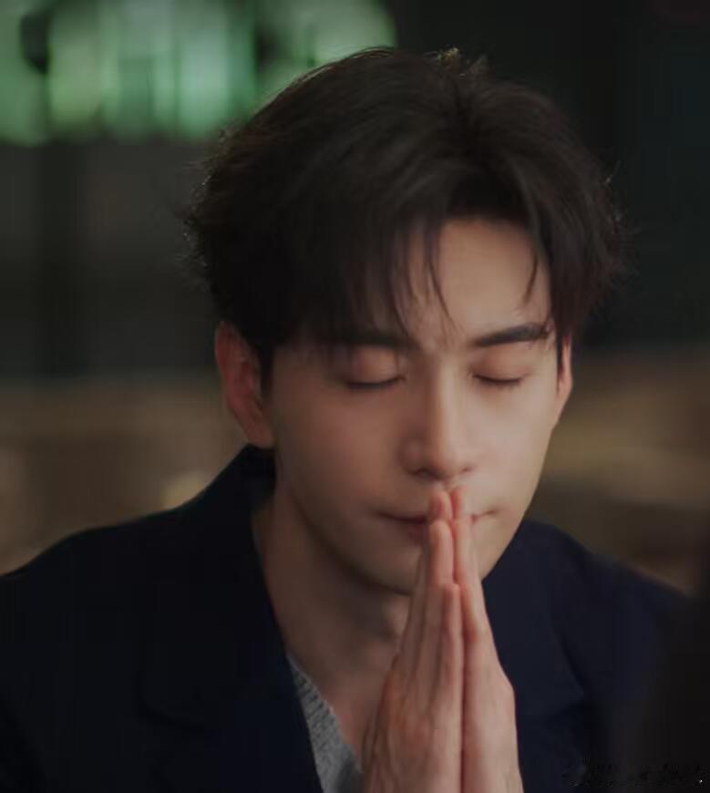 电视剧轧戏 感觉就很适合当情头啊！！ 爱了爱了肖稚宇本来不打算许愿，看到老婆这么