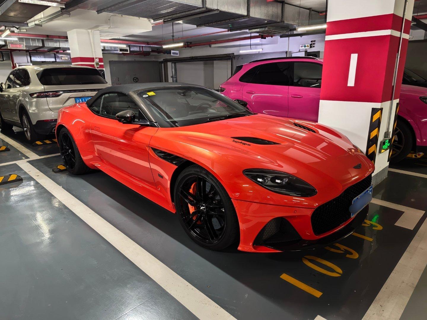 比DBS Superleggera更稀有的，是DBS Superleggera 