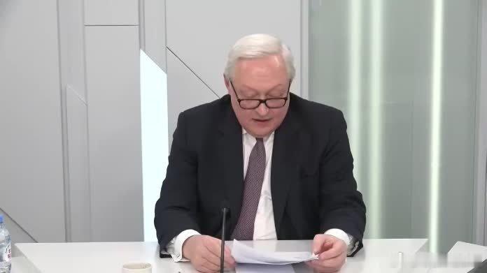 凤凰新闻【普京政府要打不下去了？希望美特使尽快访俄，是无奈还是别有用心】普京政府
