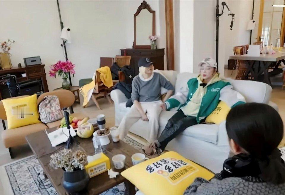 刘晓庆：“有一天我觉得家里不太安全，我就把我所有的现金和珠宝请了一个珠宝公司的保