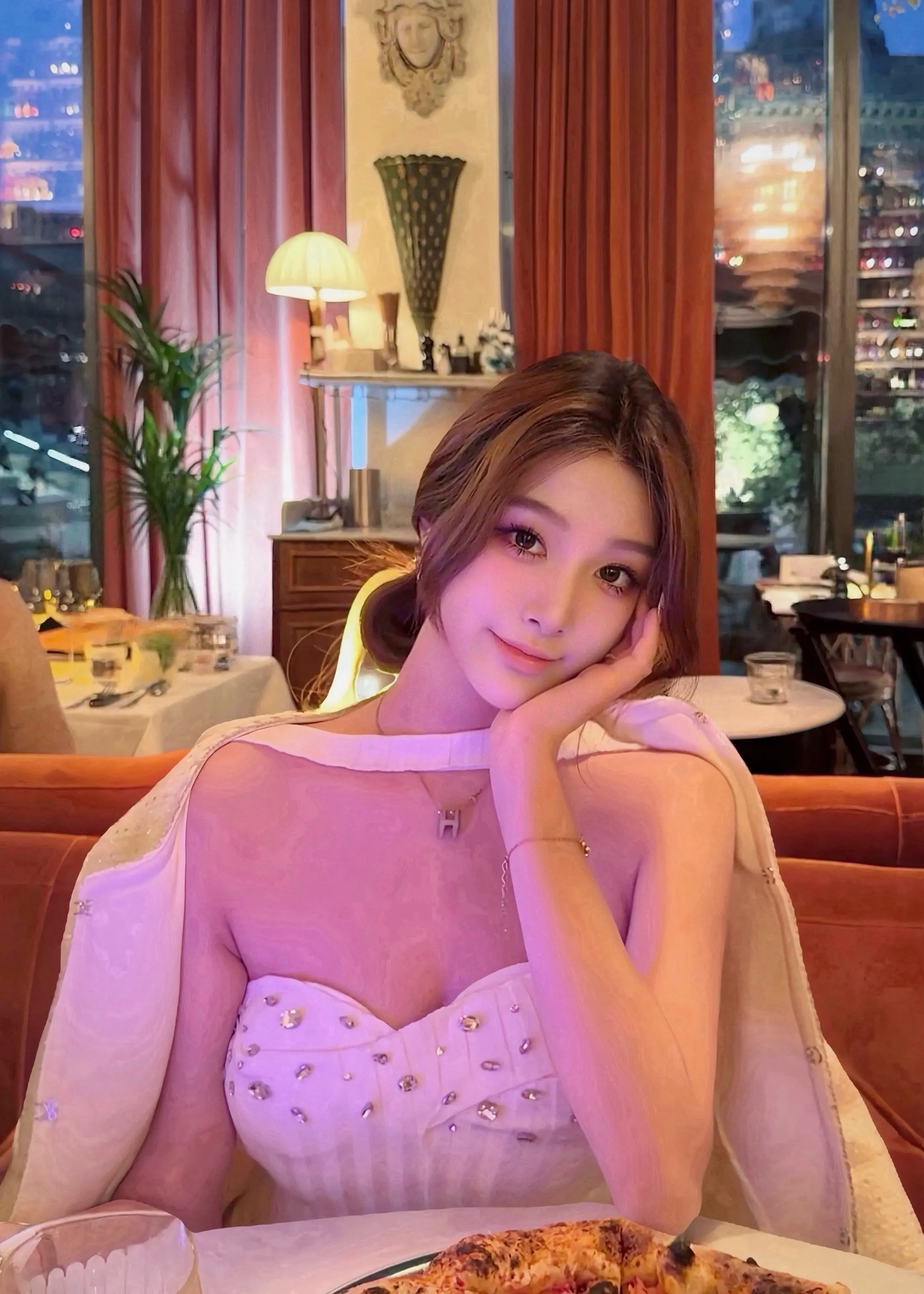永远太远啦 先陪我吃饭吧๑⃙⃘´༥`๑⃙。