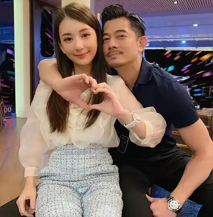 为什么方媛一个小模特，竟然能把郭天王给收了？咱们郭天王又是怎么想的？

这些年看