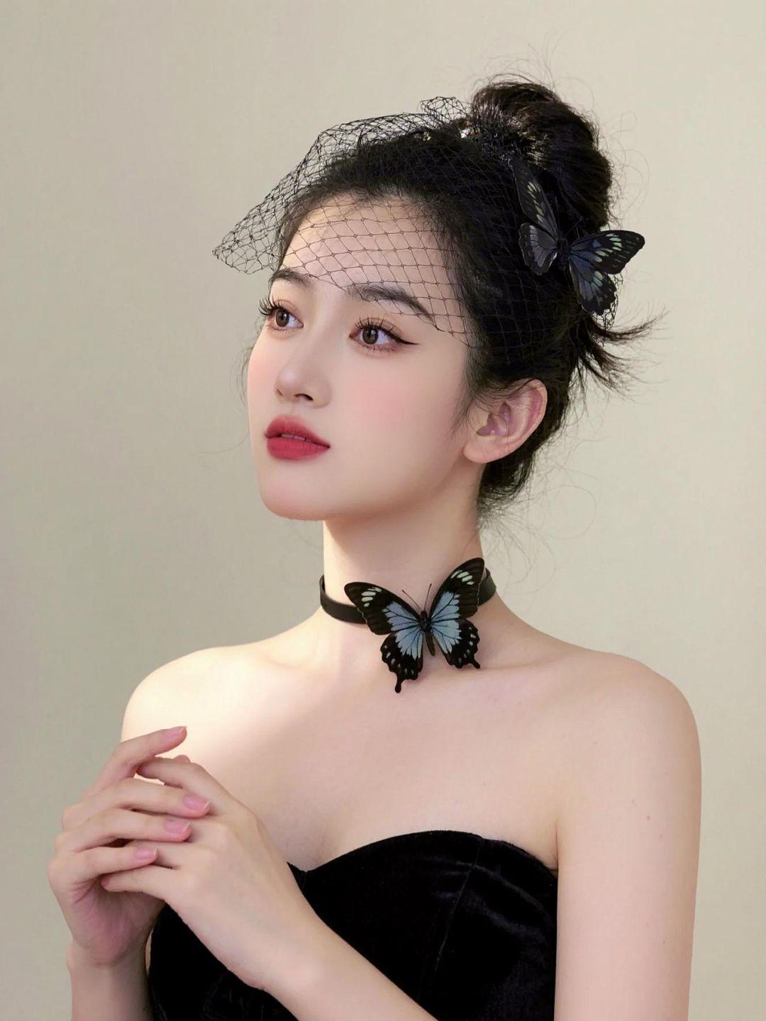 AI蝶饰复古照 随变ai随便玩 刷抖音玩法合伙人计划拍同款刷到的朋友开心快乐每一