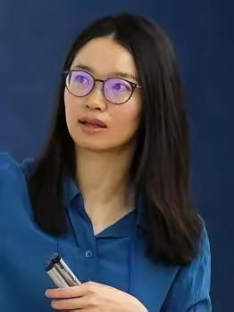 世界级数学家—菲尔兹奖得主王虹，在有些人眼里就是个“留子”。
一个资源并不多的她