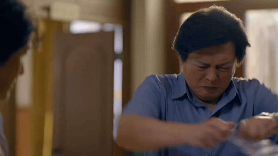 上次看吃纸的还是小燕子 黄晓明饰演的郑德诚真的太拼了，为了争夺滨海路当着领导的面