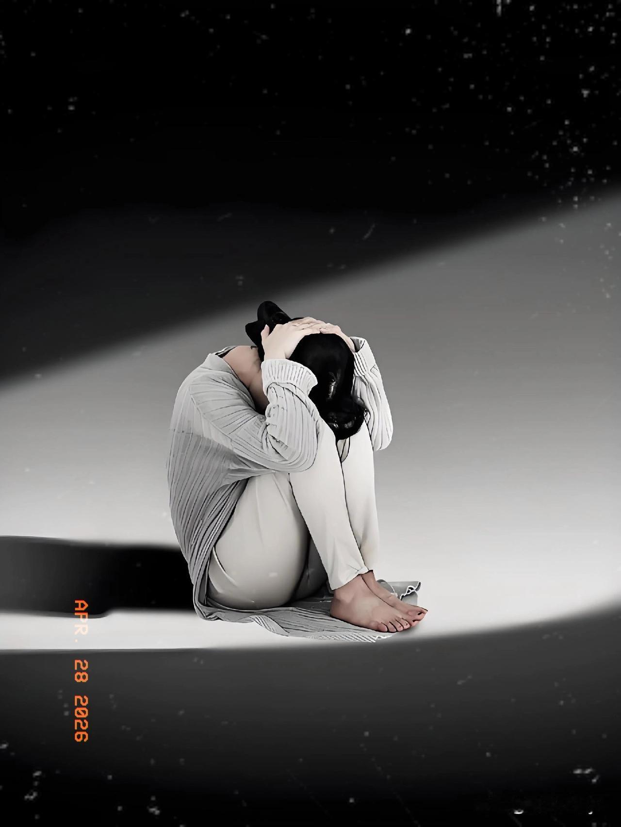 这就是抑郁！

“8没”现象供你自测：

1.没情绪：觉得前景黯淡，生活无望，甚