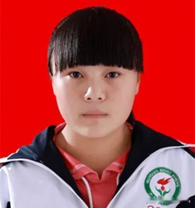 2003年，陕西一女子从破木桥摔下，造成半身瘫痪，丈夫为了还债不得不外出打工，可