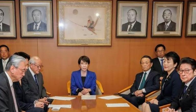 日本不认错，绝不要给小鬼子稀土！日本实在顶不住了，请它的美国🇺🇸大哥出面帮忙