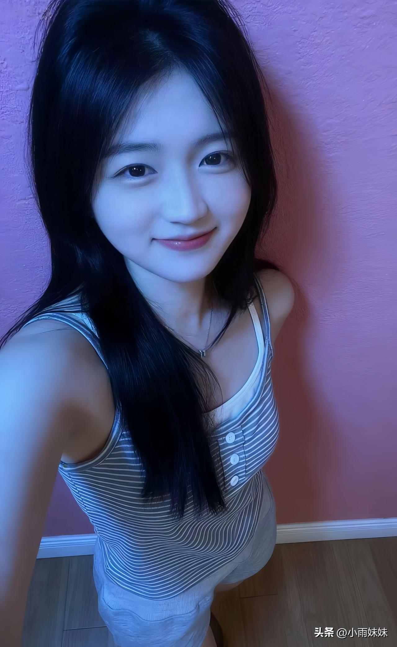 无需追赶他人的步伐，你自有属于自己的花期。不妨慢慢来，所有的美好定会如期而至。今